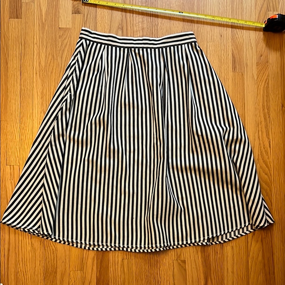 Vertical stripe Black and White Midi A-Line Skirt